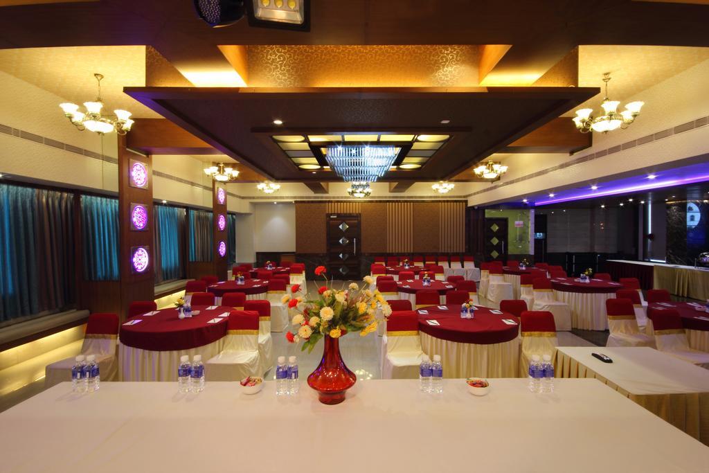 Vihang'S Inn Thane Extérieur photo